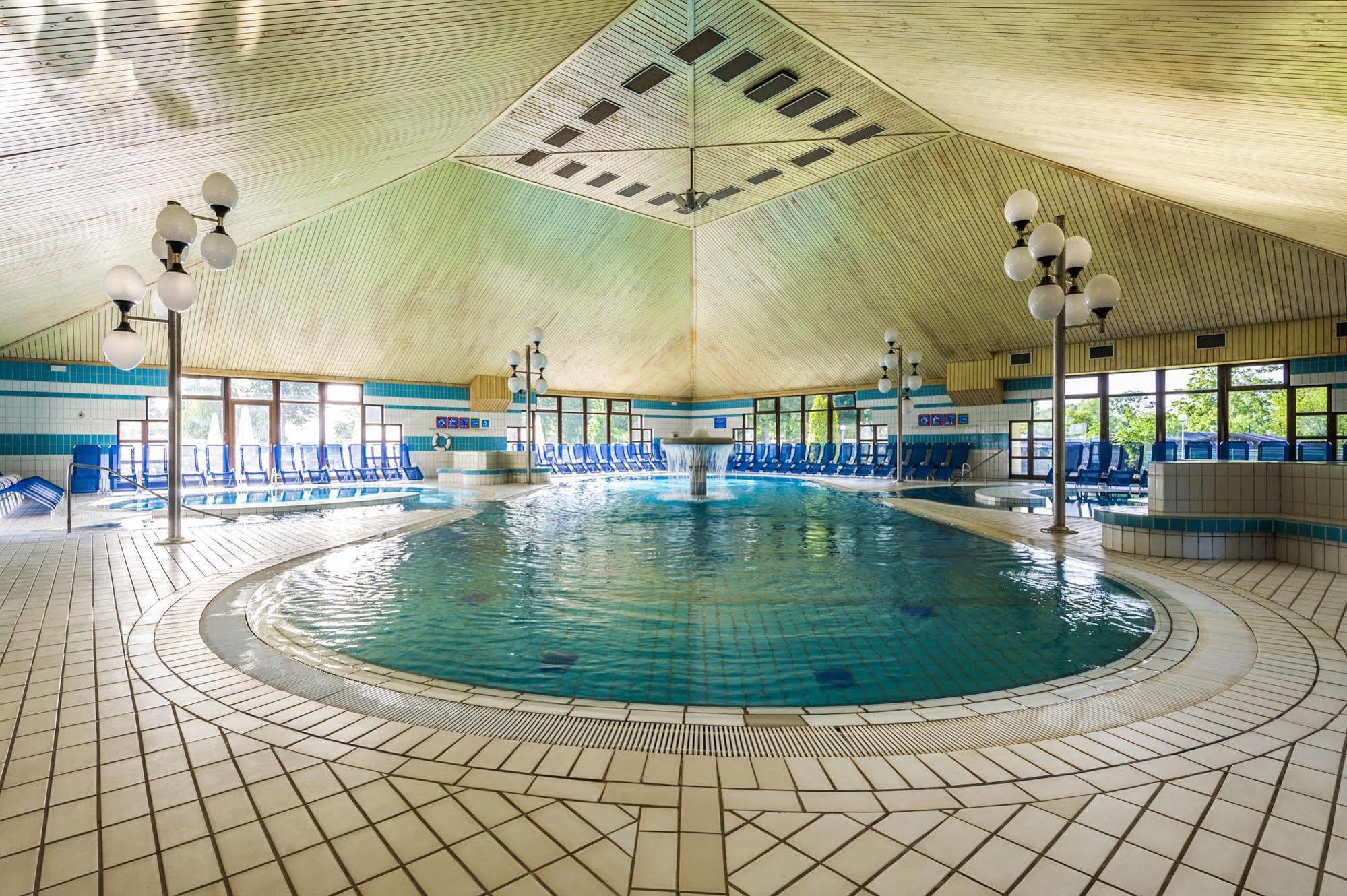 Terme Banovci - Hotel Zeleni Gaj Veržej Εξωτερικό φωτογραφία